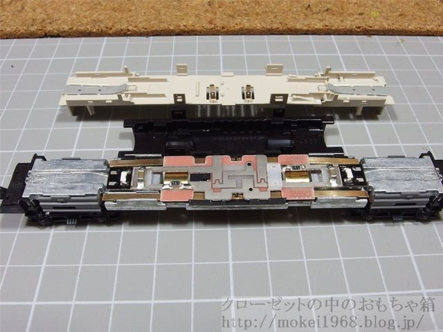 KATO クモユニ74 ヘッド/テールライト常点灯化及び自作室内灯