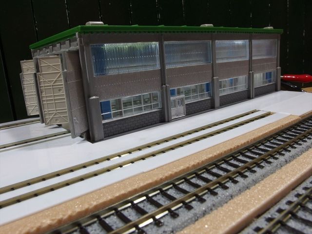 Nゲージ鉄道模型 機関庫の点灯化 遮光の為塗装する その3 Nゲージ鉄道模型 機関庫の点灯化 遮光の為塗装する その3