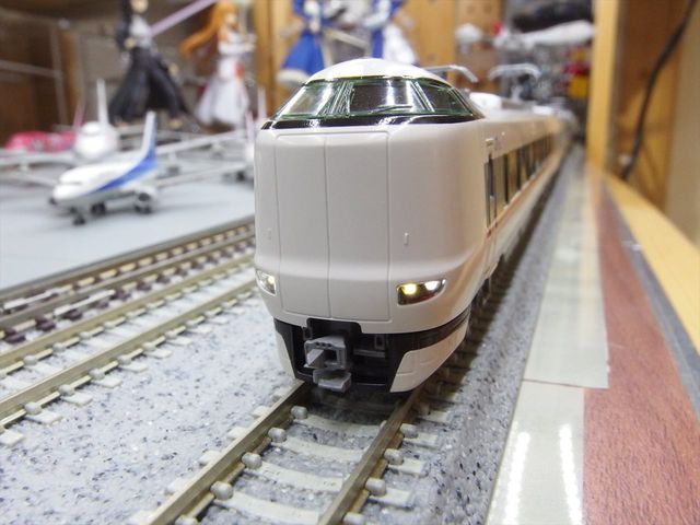 KATO 287系 こうのとり : クローゼットの中の鉄道模型