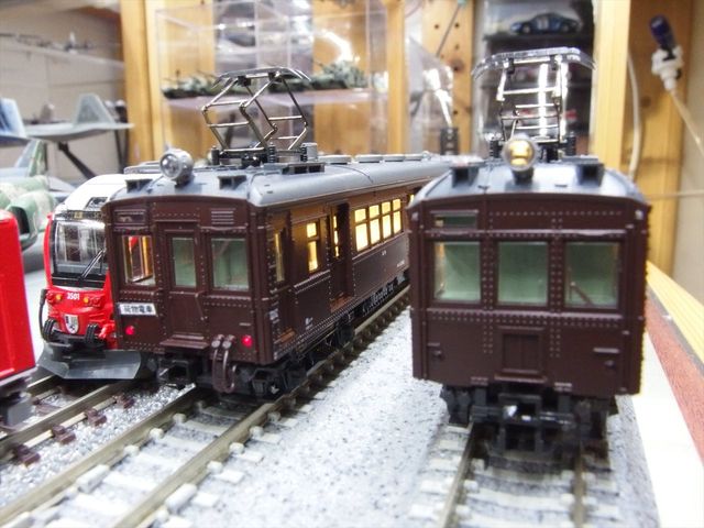 クローゼット の 中 の 鉄道 模型
