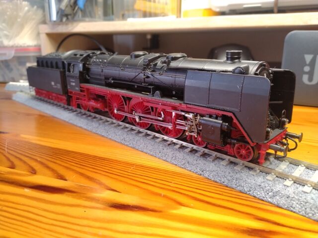 ROCO BR01 089 ドイツ鉄道 旅客急行型蒸気機関車 : クローゼットの中の