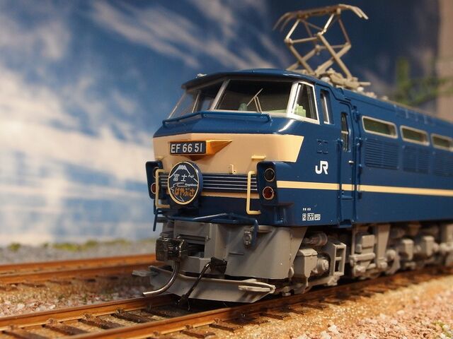 クローゼットの中の鉄道模型 - TOMIX HO EF66 特急牽引機PS22B クローゼットの中の鉄道模型 - TOMIX HO EF66 特急牽引機PS22B