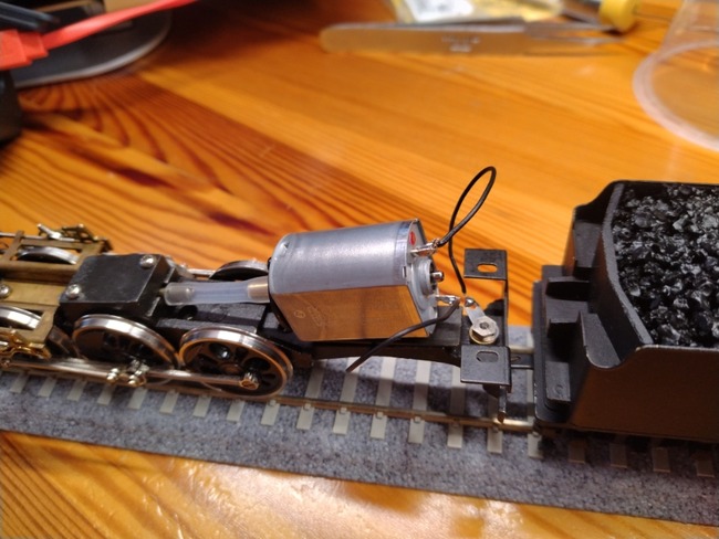 安達製作所 C57 モーターを交換してみるけど : クローゼットの中の鉄道模型