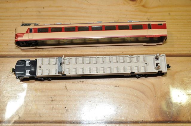 TOMIX 485系300番台 テープLED自作室内灯を取り付ける、今回は失敗