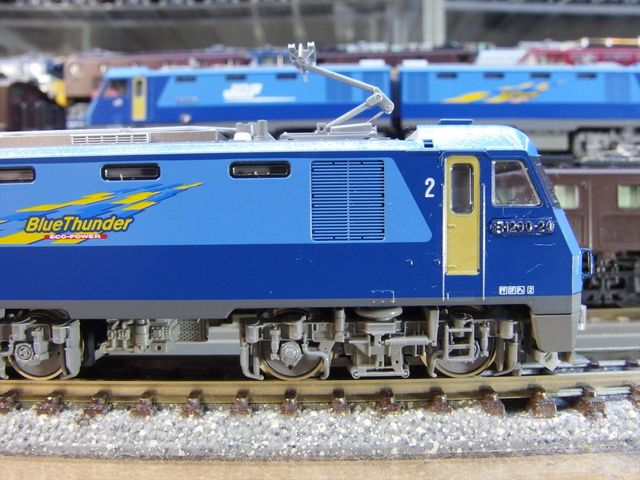 KATO 直流電気機関車 EH200 量産型 2015.10 : クローゼットの中