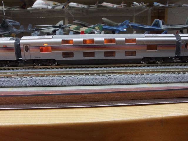 KATO E26系「カシオペア」6両基本編成 : クローゼットの中の鉄道模型 KATO E26系「カシオペア」6両基本編成 : クローゼットの中の鉄道模型