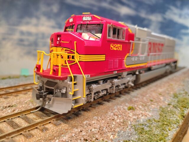 アメリカ型鉄道模型用撮影ジオラマを考える : クローゼットの中 アメリカ型鉄道模型用撮影ジオラマを考える : クローゼットの中