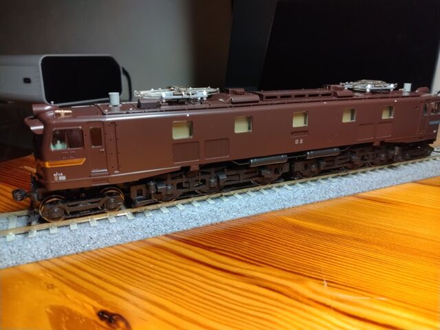 KATO HO EF58 ツララ切 茶 : クローゼットの中の鉄道模型 KATO HO EF58 ツララ切 茶 : クローゼットの中の鉄道模型