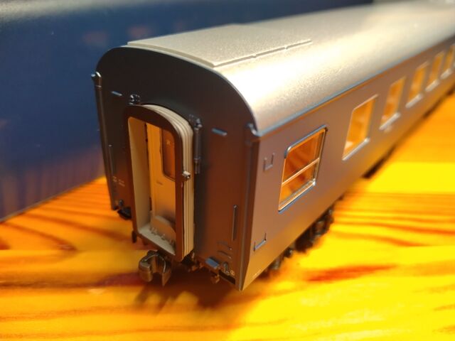 HOゲージ 天賞堂 オシ17 軽量客車 国鉄 食堂車 No.471 鉄道模型 天賞堂