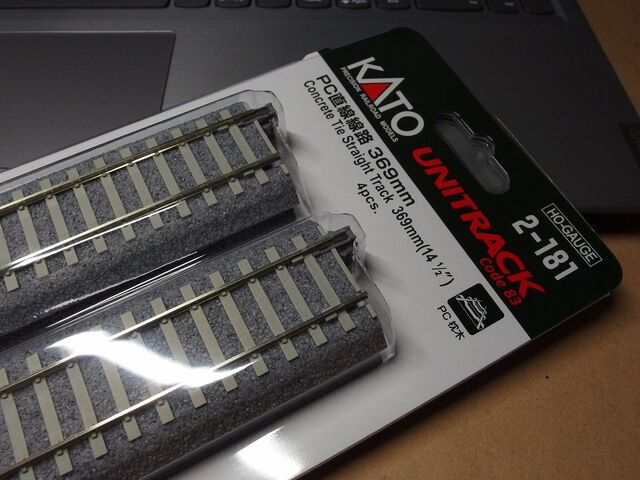 HOゲージ KATO 線路関係入手 : クローゼットの中の鉄道模型 HOゲージ KATO 線路関係入手 : クローゼットの中の鉄道模型