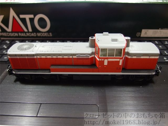 KATO HO DE10 再販品入線 : クローゼットの中の鉄道模型