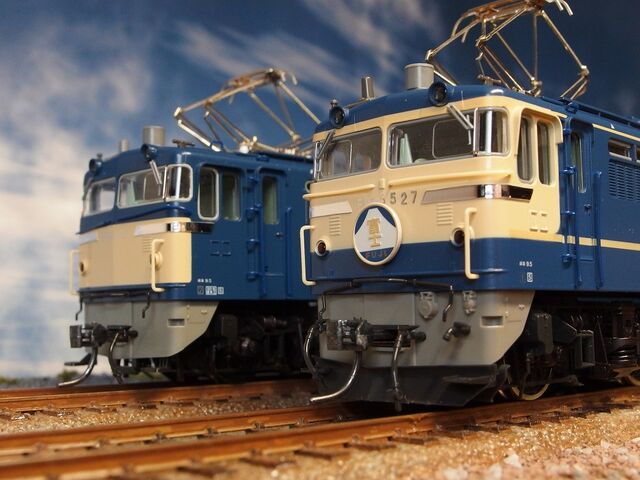 クローゼットの中の鉄道模型 - KATO HO EF65 500 特急色