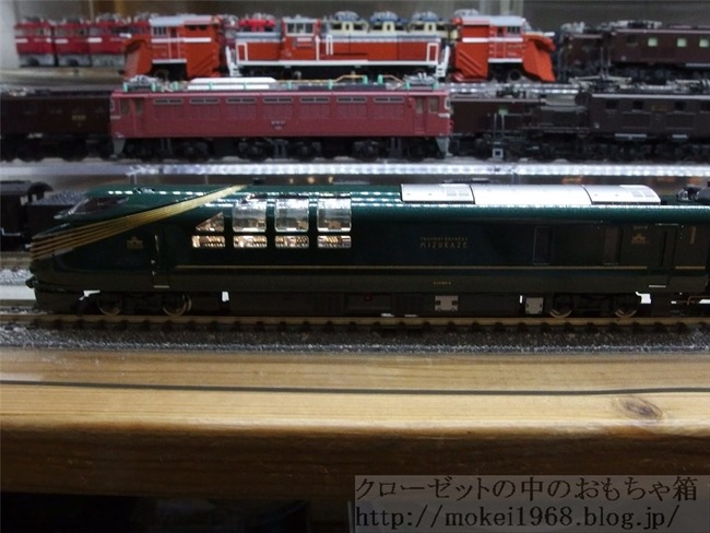 OLY77497_R