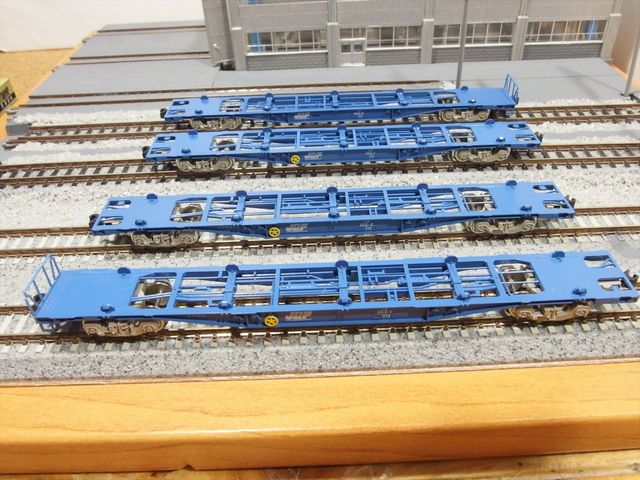 トミックス コキ102/103 4両固定編成 コンテナ車 : クローゼットの中の