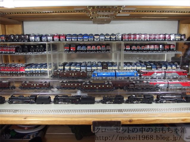 HOゲージ鉄道模型 6両セット NゲージとHOゲージ : クローゼットの中の鉄道模型