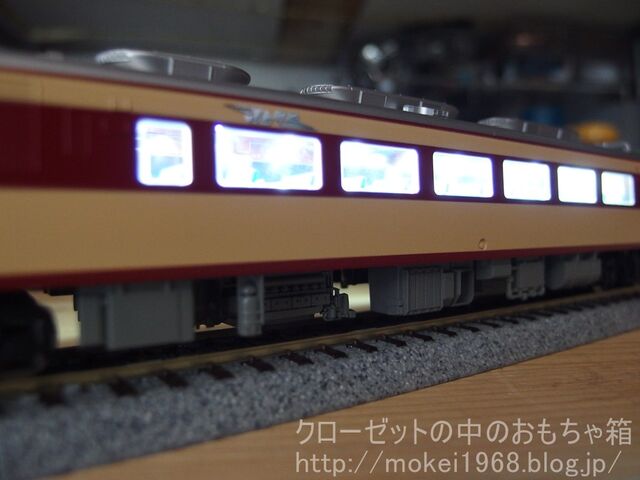 KATO HO キハ82 特急型気動車 自作テープLED室内灯取り付け