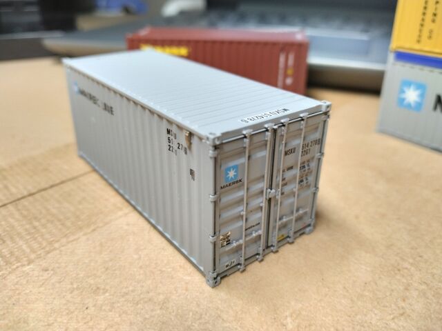 HOゲージ 1/87サイズ 20ftコンテナ及びタンクコンテナ : クローゼット
