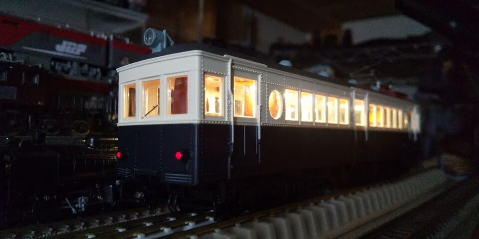 鉄道　車内灯？ hqdefault.jpg