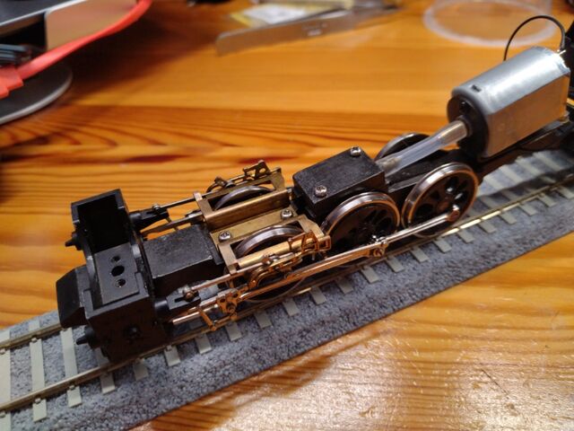安達製作所 C57 モーターを交換してみるけど : クローゼットの中の鉄道模型