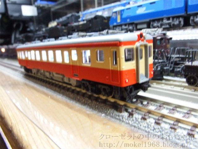 TOMIX キハ20とキハ52 純正室内灯から自作室内灯へ交換 : クローゼット