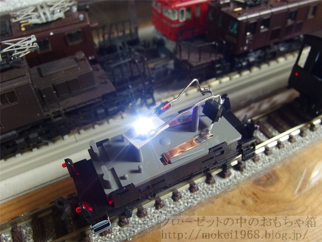 OLY90017_R