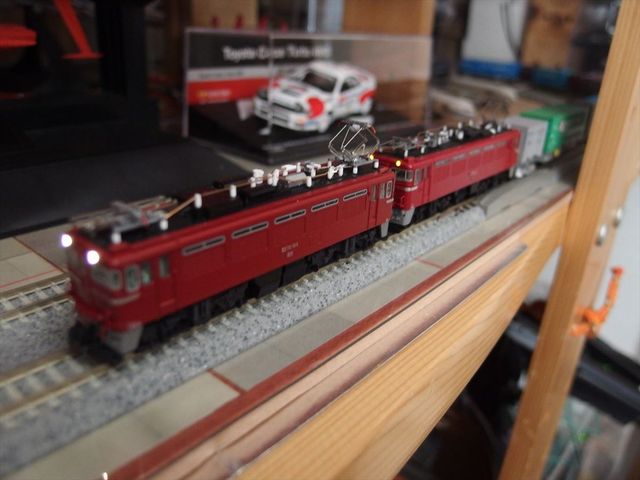 Nゲージ鉄道模型 KATO製ED75常点灯化改造車とTOMIX製ED75純正常 Nゲージ鉄道模型 KATO製ED75常点灯化改造車とTOMIX製ED75純正常
