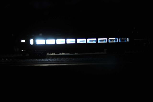 DSC_9779_R.jpg