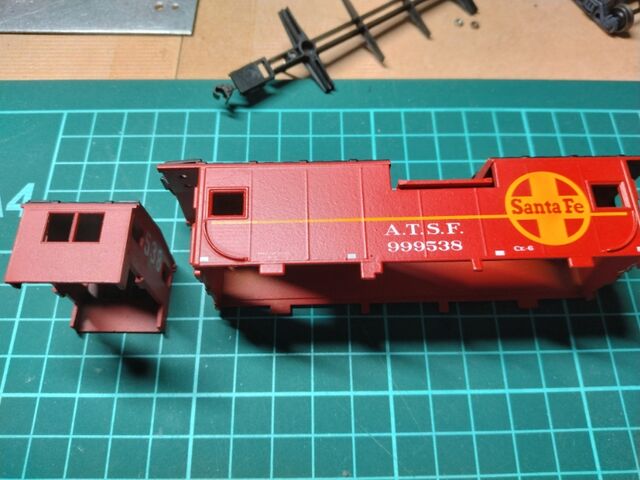 HOゲージ アメリカ型 カブース : クローゼットの中の鉄道模型