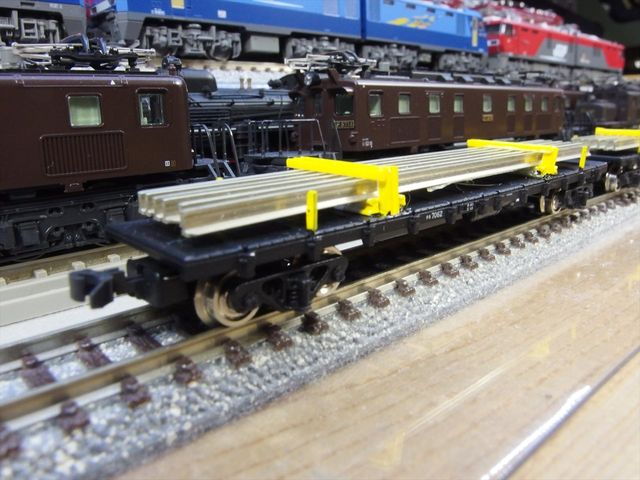 トミックス レール運搬車 チキ7000 改造車 : クローゼットの中の トミックス レール運搬車 チキ7000 改造車 : クローゼットの中の
