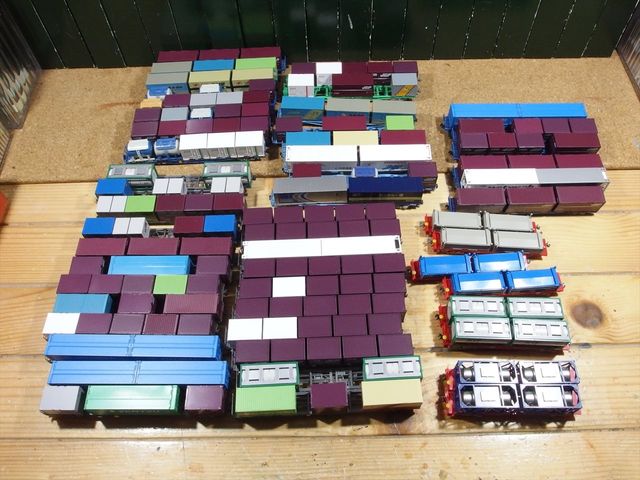 貨車／コンテナ車の収納について : クローゼットの中の鉄道模型