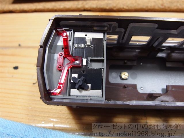 KATO HOクモハ40 入線 ヘッド/テールライト常点灯化 : クローゼットの