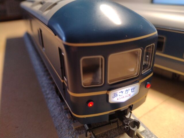 KATO HO 20系 特急形寝台客車 : クローゼットの中の鉄道模型