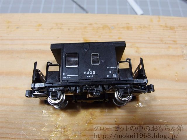 緩急車に自作LED室内灯を取り付ける TOMIX ヨ8000 : クローゼットの中
