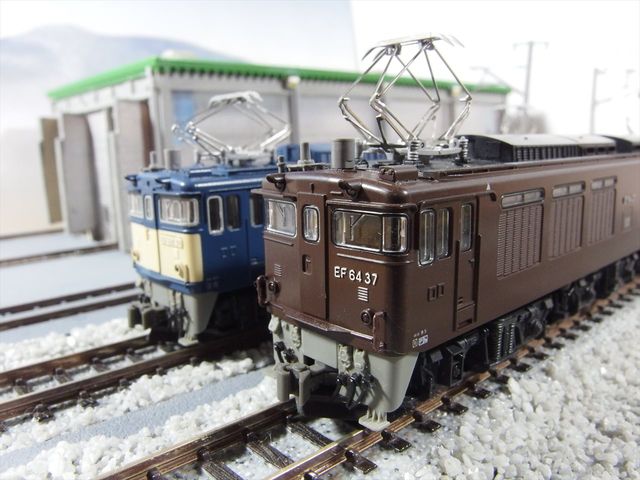 KATO EF64 37号機 茶塗装 : クローゼットの中の鉄道模型 KATO EF64 37号機 茶塗装 : クローゼットの中の鉄道模型