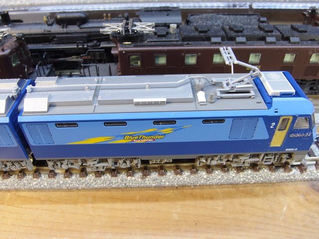 KATO 直流電気機関車 EH200 量産型 2015.10 : クローゼットの中