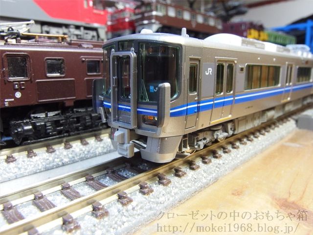 最近の傾向として 転落防止板について 戯言 : クローゼットの中の鉄道模型