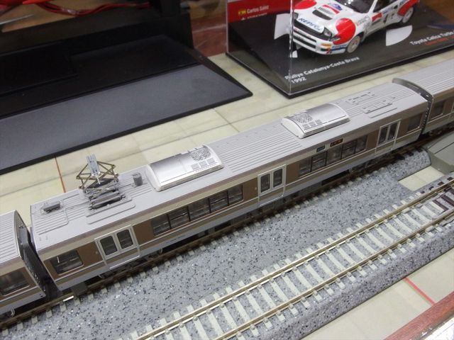 KATO 223系1000番台及び2000番台(1次車) 近郊形電車