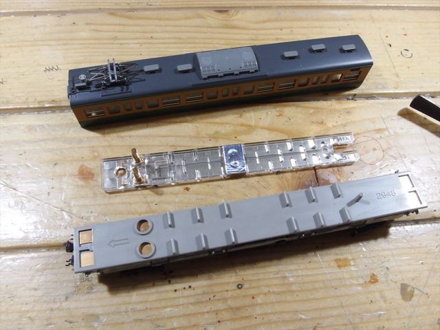 Nゲージ鉄道模型 TOMIX 113系2000 新旧仕様に自作テープLED室内灯を
