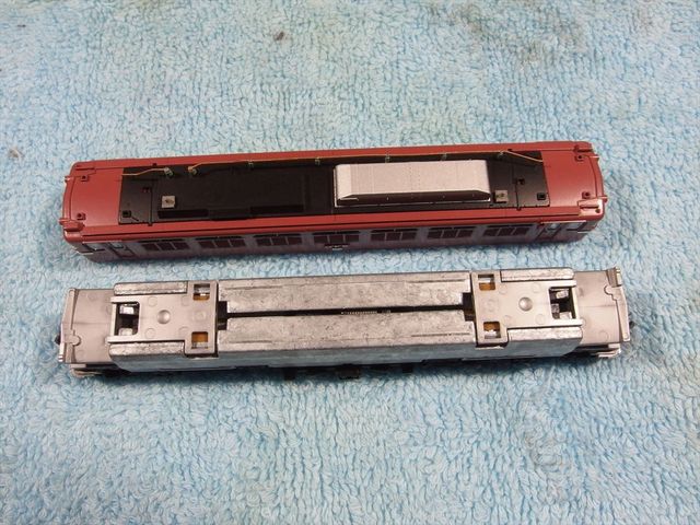 OLY35001_R.jpg