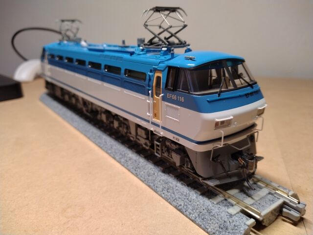TOMIX HO EF66 100後期型・JR貨物更新車 : クローゼットの中の