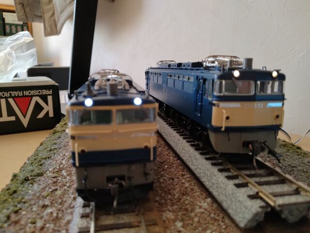 EF65  500番台前照灯、走行問題ナシデス。 EF65 500番台前照灯、走行問題ナシデス。