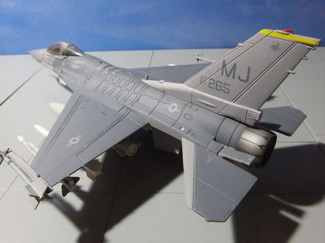 OLY36873_R.jpg