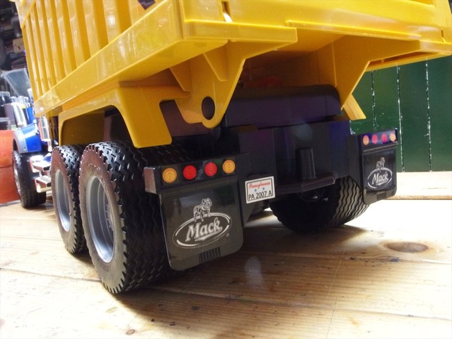 OLY93674_R