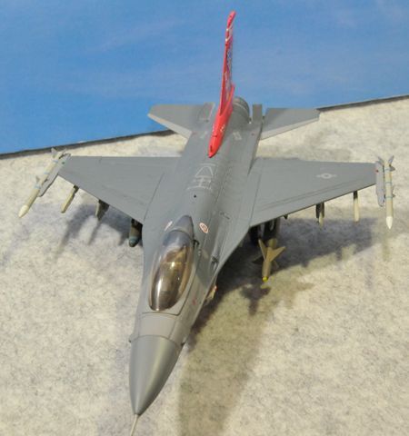 1-4 F-16_R
