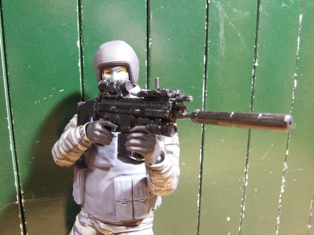 figma MGS2 ゴルルコビッチ兵とリトルアーモリー : クローゼット