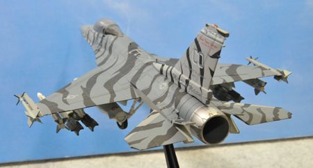 2-8 F16_R