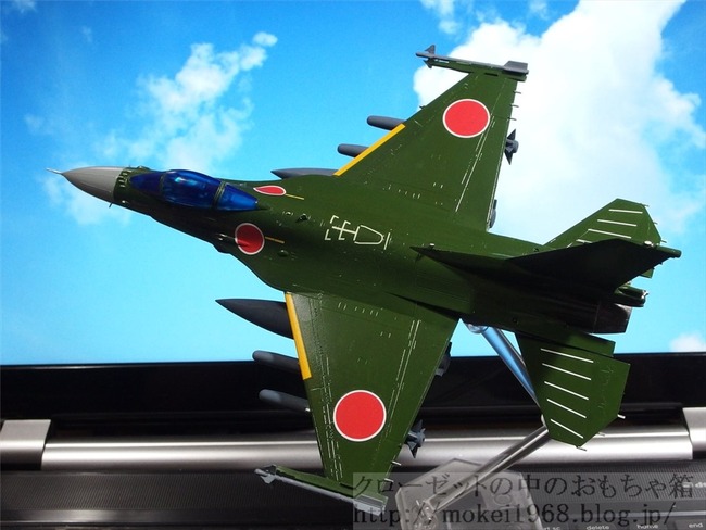 OLY46704_R