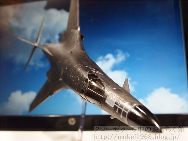 童友社 凄！1/144 アメリカ空軍 B-1Bランサー 戦略爆撃機 完成