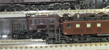 2-20EF5720_R.jpg