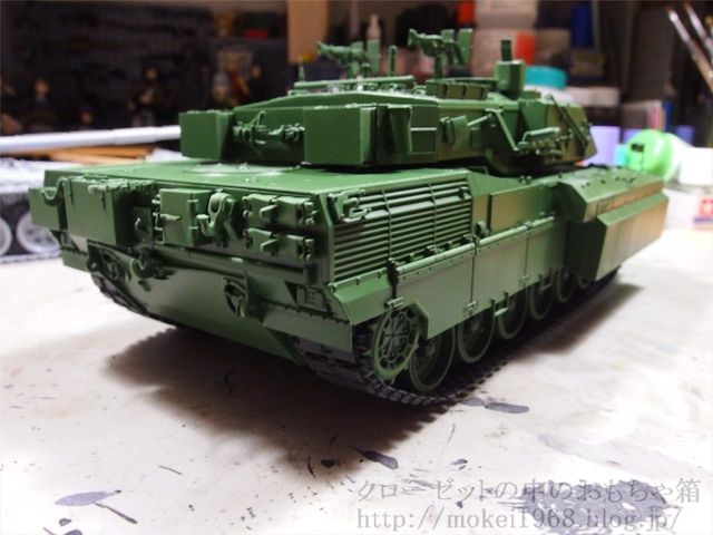 トランペッター 1/35 イタリア アリエテ主力戦車 基本塗装